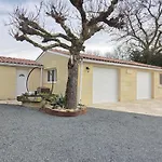 بيت للعطل Domaine Le Lima, Maison Spacieuse, Entre Saint-emilion Et Bordeaux Cessac
